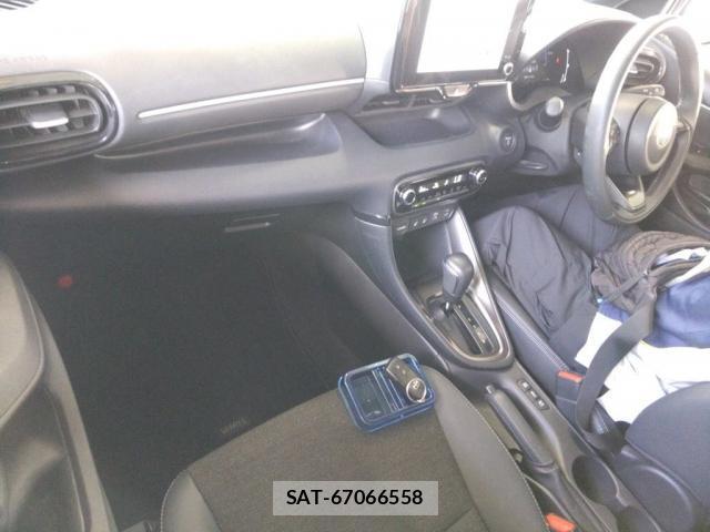 Toyota YARIS 2024-08 8547880-2