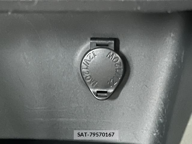 Toyota YARIS 2024-01 8548570-16