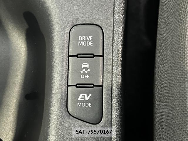 Toyota YARIS 2024-01 8548570-18