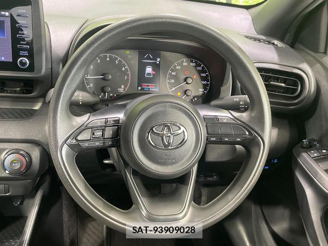 Toyota YARIS 2023-07 8549012-10