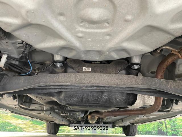Toyota YARIS 2023-07 8549012-18