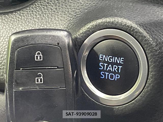 Toyota YARIS 2023-07 8549012-4