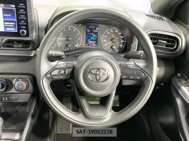 Toyota YARIS 2023-07 8549049-10