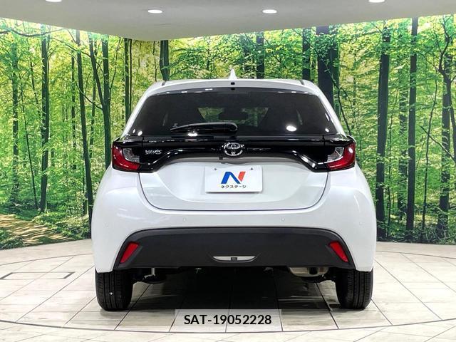 Toyota YARIS 2023-07 8549049-14