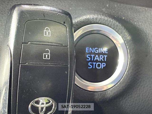 Toyota YARIS 2023-07 8549049-6