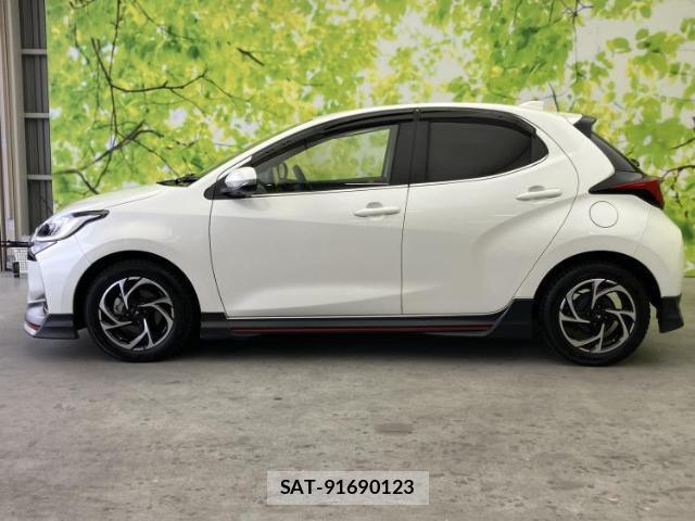 Toyota YARIS 2020-07 8550946-1