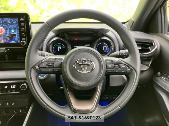 Toyota YARIS 2020-07 8550946-15