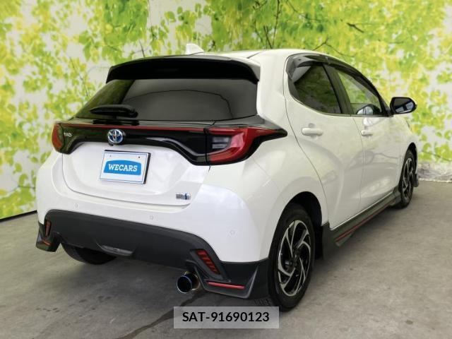 Toyota YARIS 2020-07 8550946-2