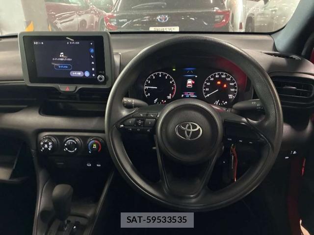 Toyota YARIS 2024-05 8551471-2