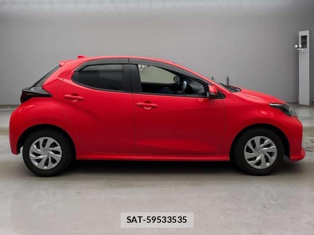 Toyota YARIS 2024-05 8551471-3