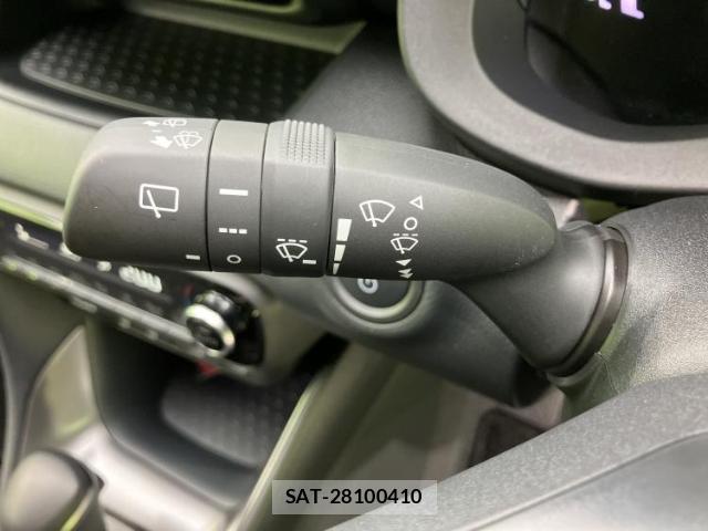Toyota YARIS 2025-01 8552236-15