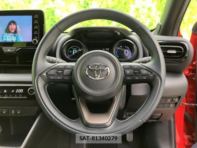 Toyota YARIS 2020-06 8552254-14