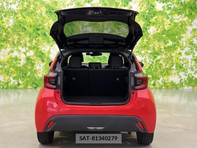 Toyota YARIS 2020-06 8552254-7