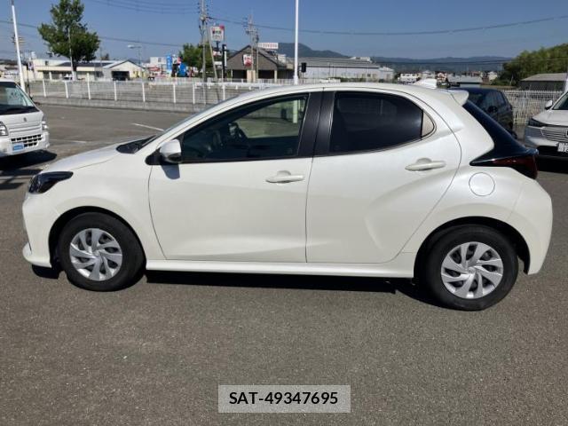 Toyota YARIS 2022-04 8552354-1