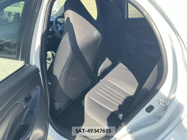 Toyota YARIS 2022-04 8552354-6