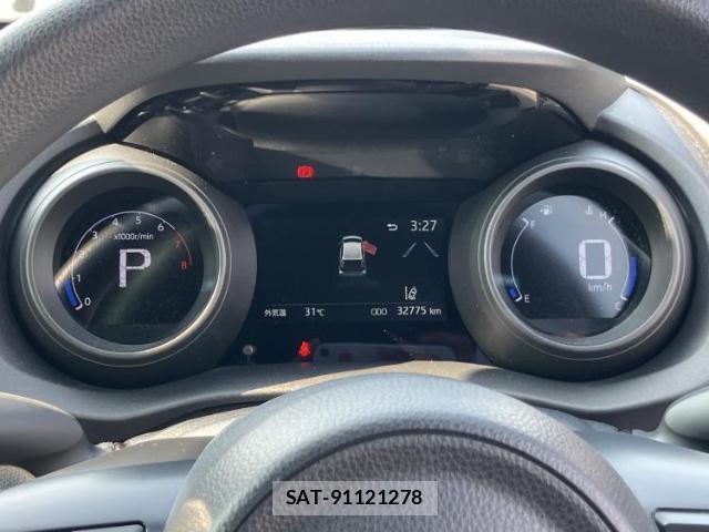 Toyota YARIS 2023-07 8552699-10