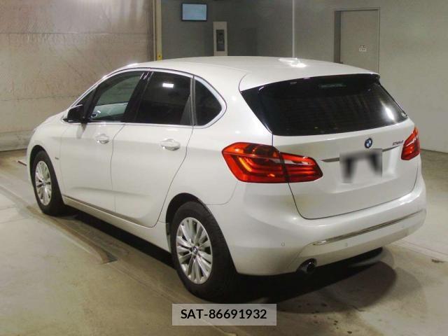 Bmw 2 SERIES 2018-02 8647034-9