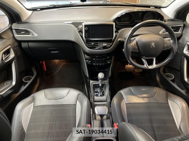 Peugeot 2008 2016-09 8650970-2