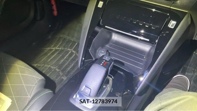 Peugeot 2008 2022-03 8651329-14
