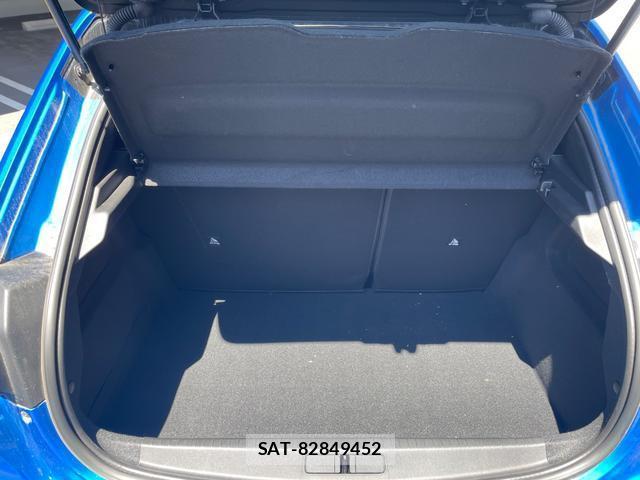 Peugeot 208 2022-07 8646806-12