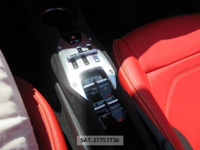 Ferrari 296 GTS 2024-06 8648414-15