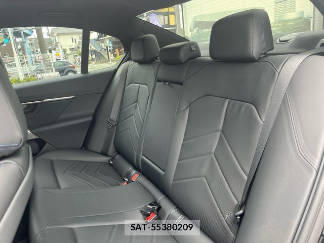 Bmw 5 SERIES 2026-04 8650163-17