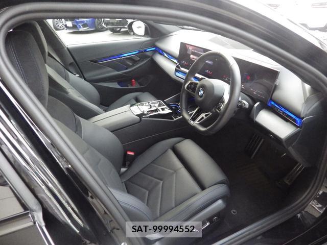 Bmw 5 SERIES 2025-04 8653890-3