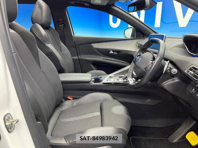 Peugeot 5008 2022-03 8646887-8