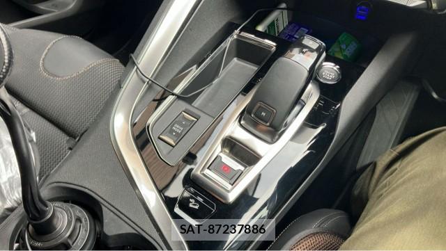 Peugeot 5008 2023-09 8651368-14