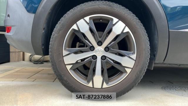 Peugeot 5008 2023-09 8651368-8