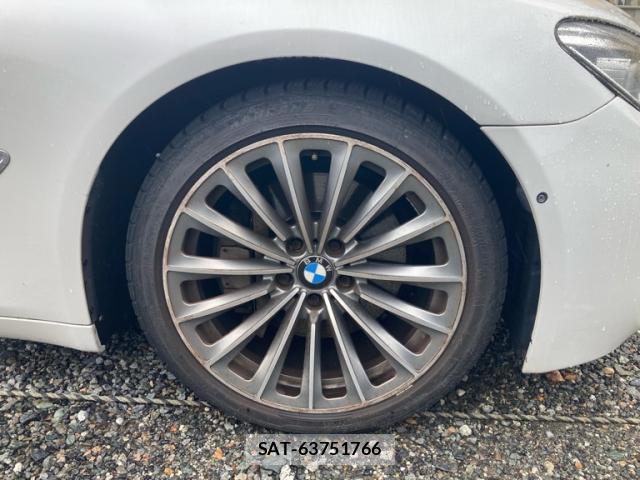 Bmw 7 SERIES 2014-03 8648440-1