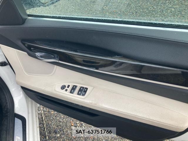 Bmw 7 SERIES 2014-03 8648440-6