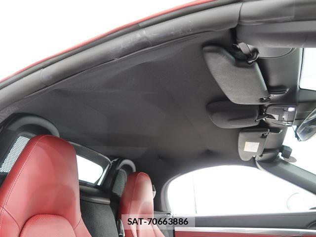 Porsche 718 Boxster 2019-10 8649416-16