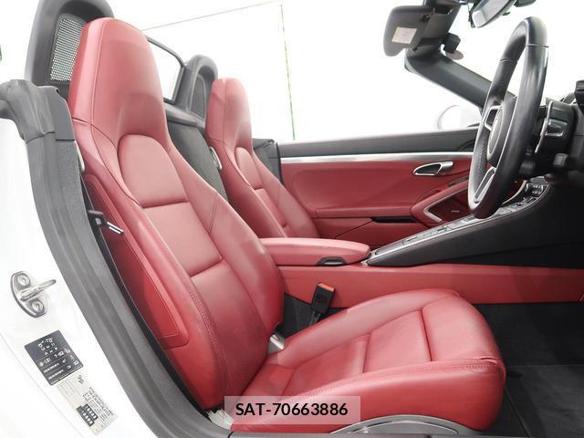 Porsche 718 Boxster 2019-10 8649416-18