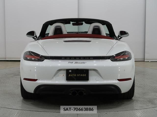 Porsche 718 Boxster 2019-10 8649416-7