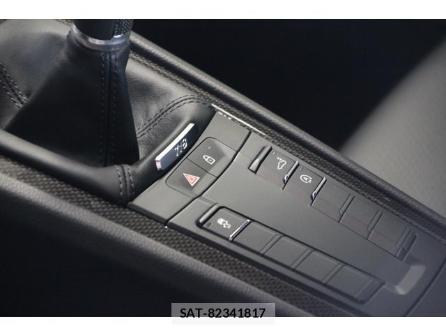 Porsche 718 Cayman 2023-07 8649148-15