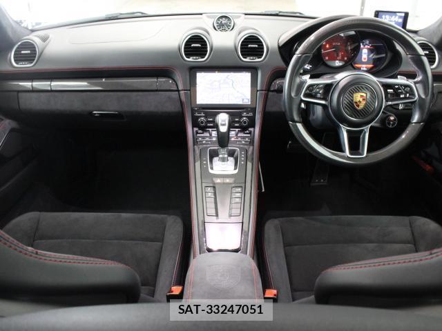 Porsche 718 Cayman 2018-05 8649601-1