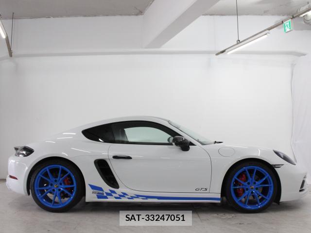 Porsche 718 Cayman 2018-05 8649601-10