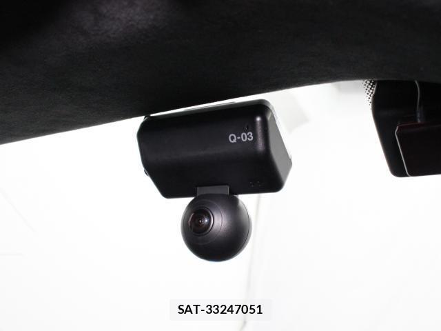 Porsche 718 Cayman 2018-05 8649601-11