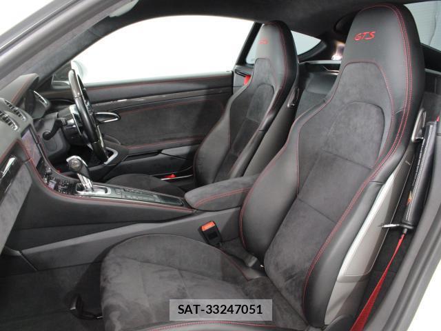 Porsche 718 Cayman 2018-05 8649601-7