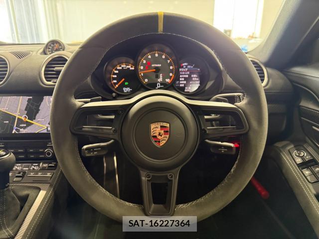 Porsche 718 Cayman 2023-11 8650148-13