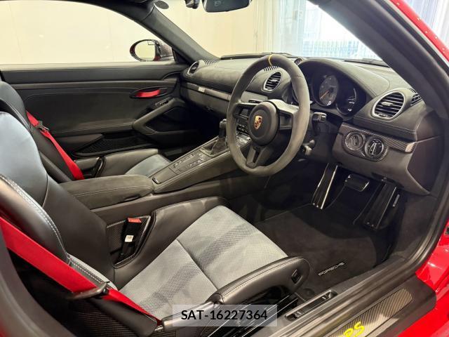 Porsche 718 Cayman 2023-11 8650148-3