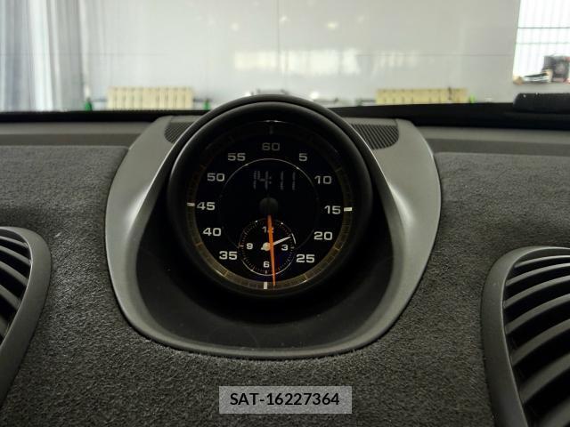Porsche 718 Cayman 2023-11 8650148-7