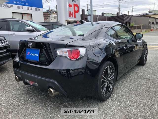 Toyota 86 2013-12 8647134-15