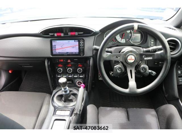 Toyota 86 2017-08 8647223-2