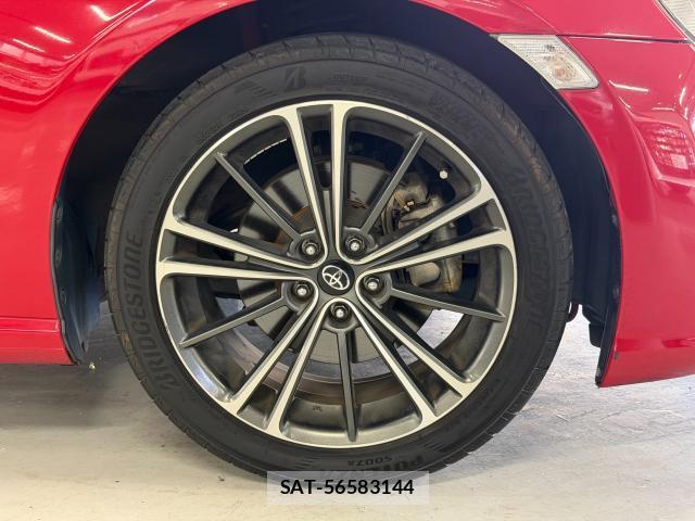 Toyota 86 2014-03 8647715-18