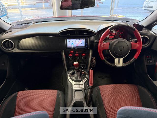 Toyota 86 2014-03 8647715-2