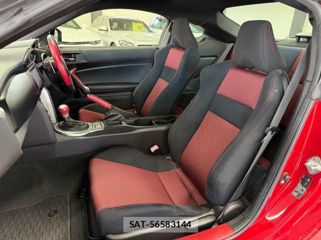 Toyota 86 2014-03 8647715-5