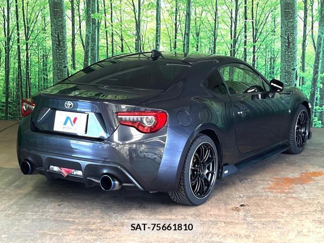 Toyota 86 2017-05 8648296-11