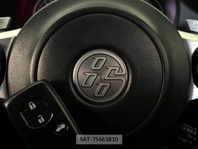 Toyota 86 2017-05 8648296-6